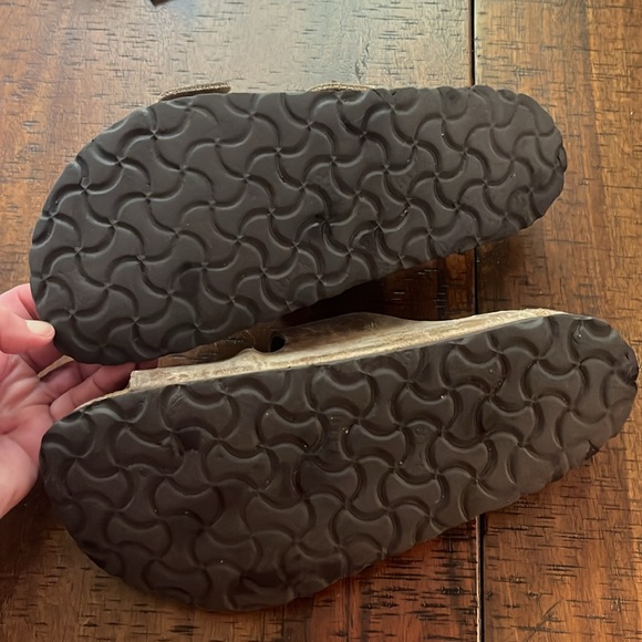 Classic Birks. Size 38 - Picture 2 of 7